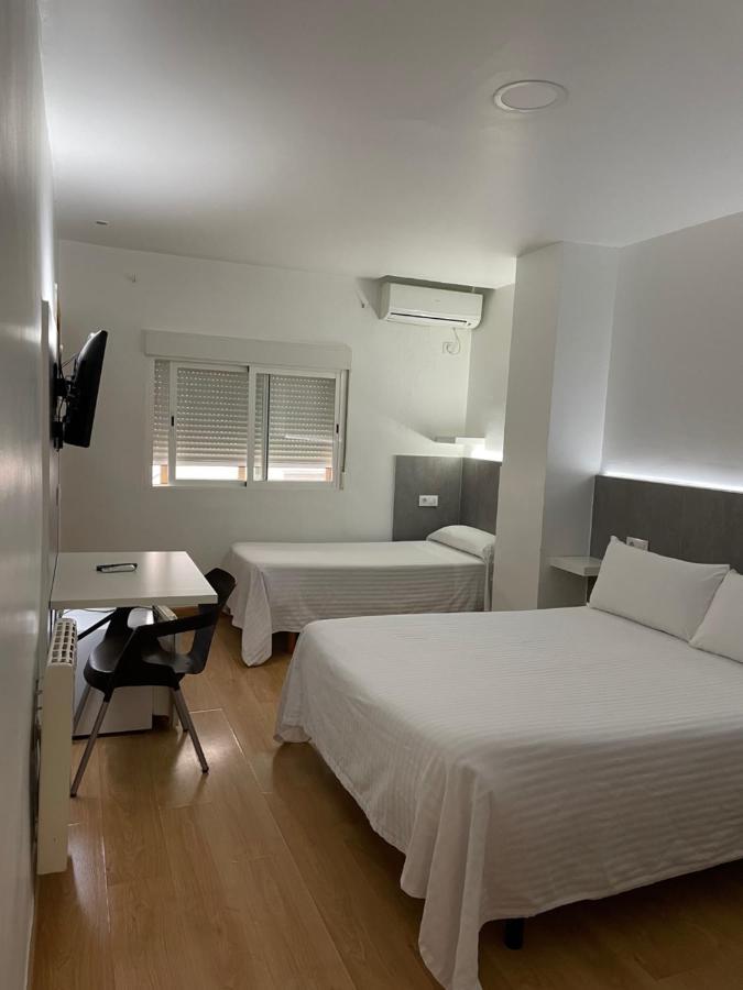 Condedu Hotel Badajoz Buitenkant foto